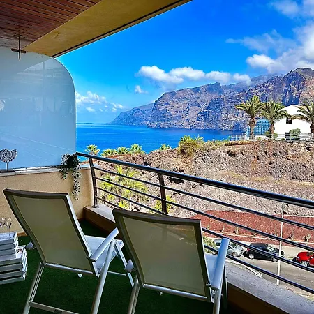 Cliffside Apartment Puerto de Santiago (Tenerife)