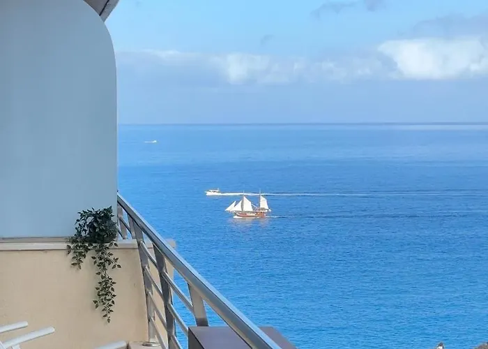 Cliffside Διαμέρισμα *