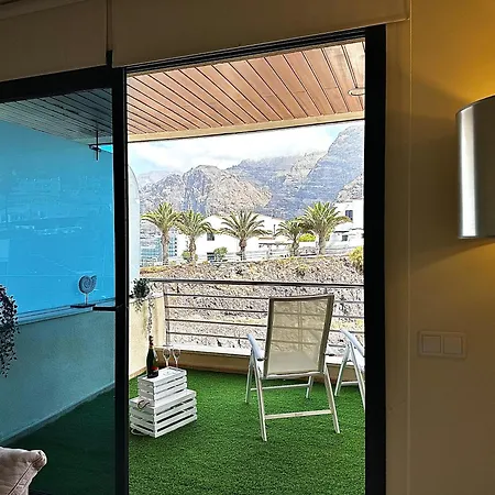 Cliffside Puerto de Santiago (Tenerife)